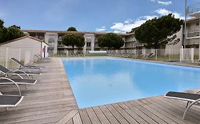 Aparthotel Vacancéole - Le Domaine Du Château - La Rochelle / Île De Ré À